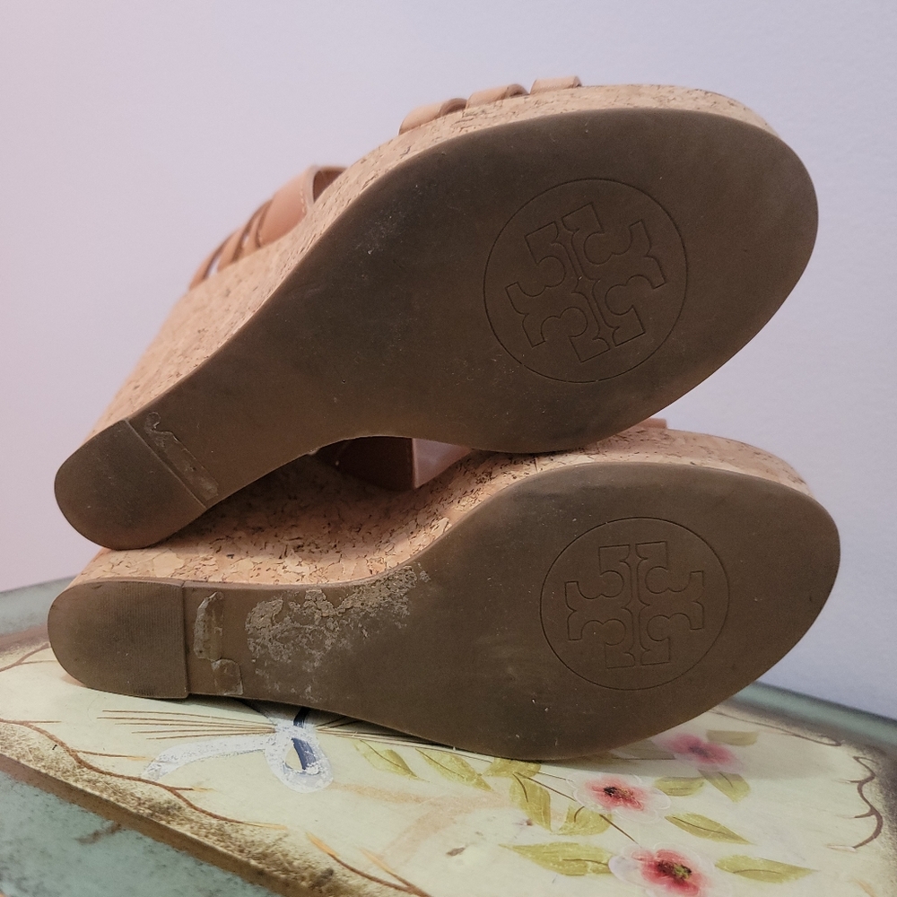 Tory Burch Tan Leather Wedge Sandal Size 7 - Picture 7 of 8